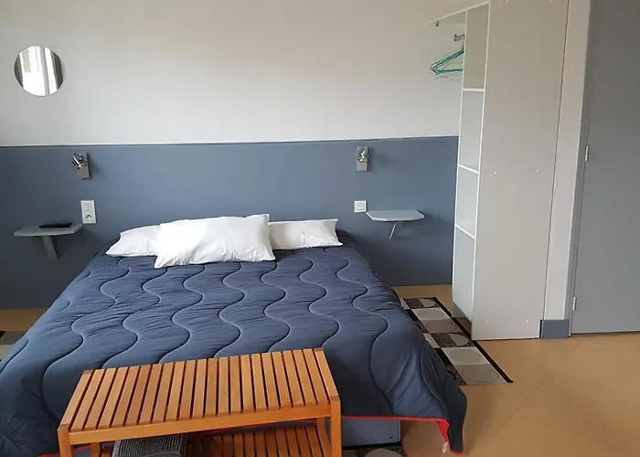 L'agrion Bleu فندق Saint-Martial-de-Valette